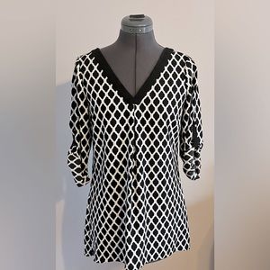 White House Black Market tunic